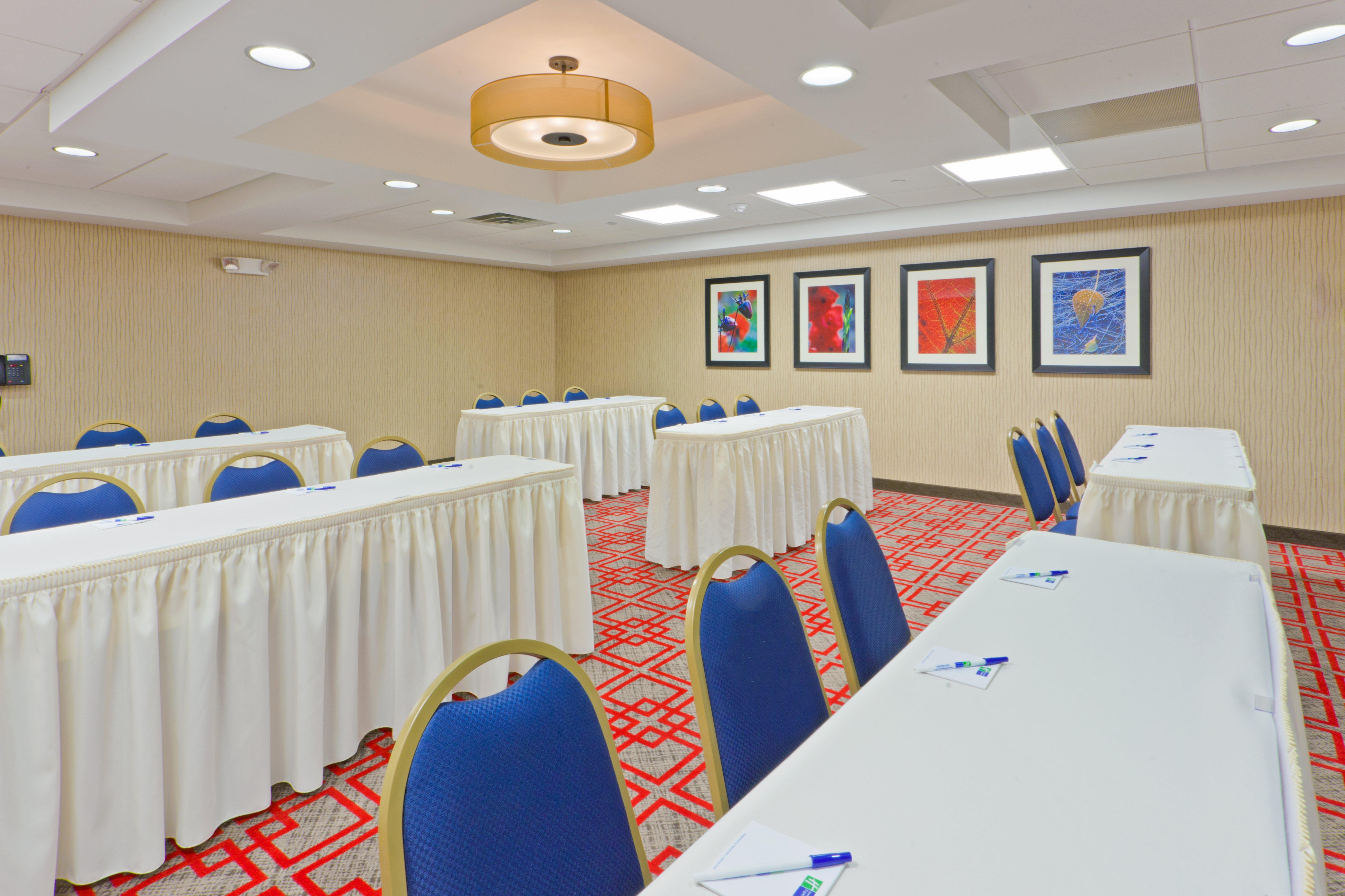 Holiday Inn Express - Neptune By Ihg Экстерьер фото