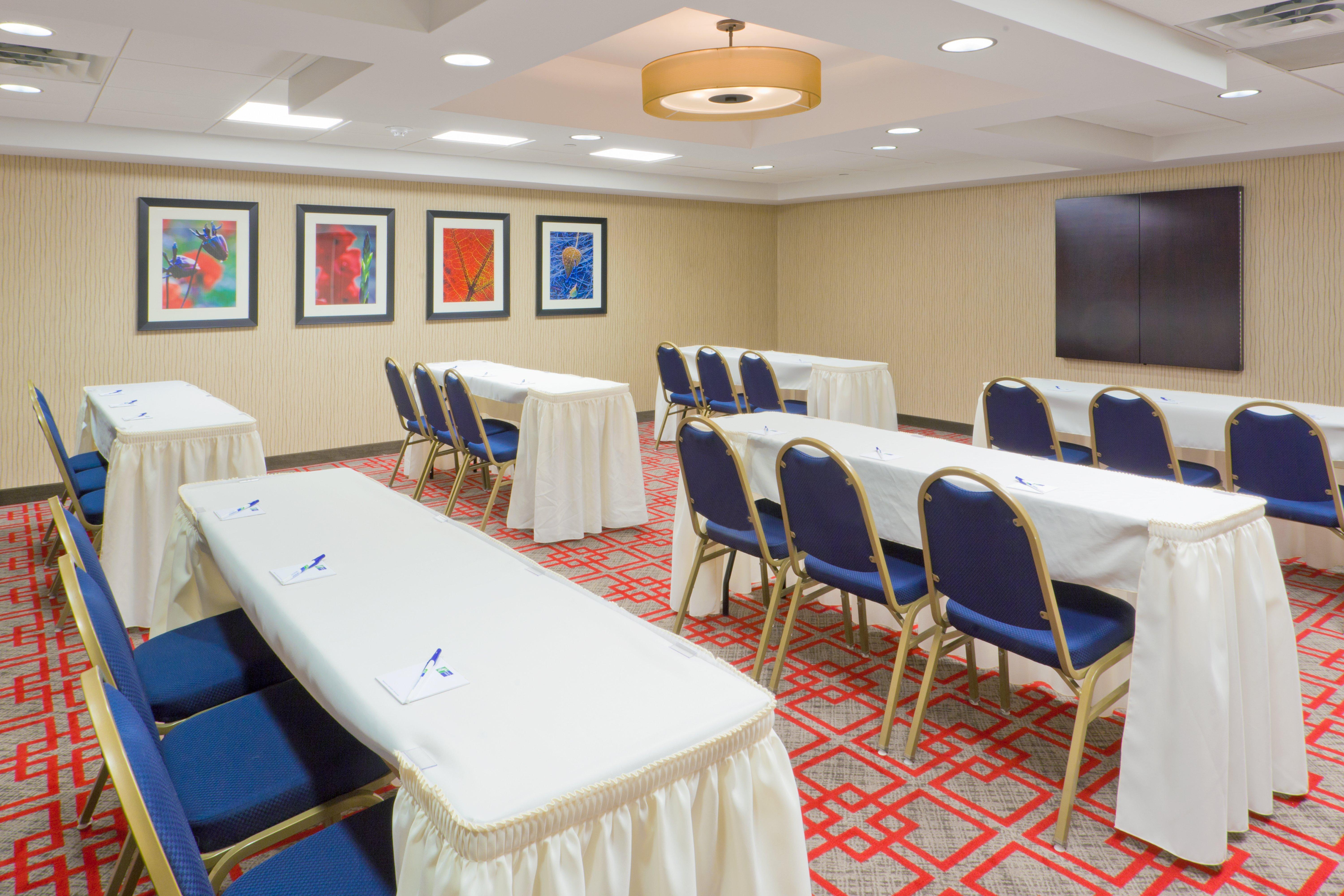 Holiday Inn Express - Neptune By Ihg Экстерьер фото