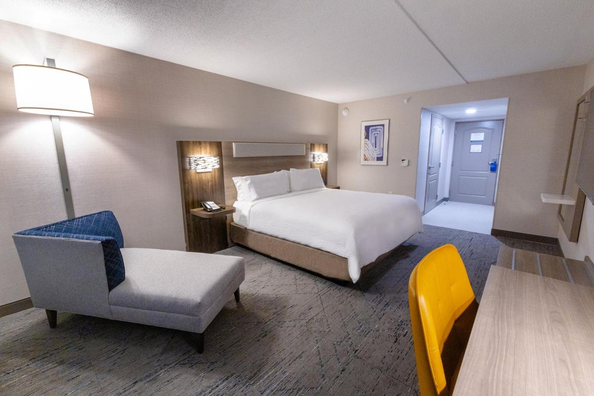 Holiday Inn Express - Neptune By Ihg Экстерьер фото